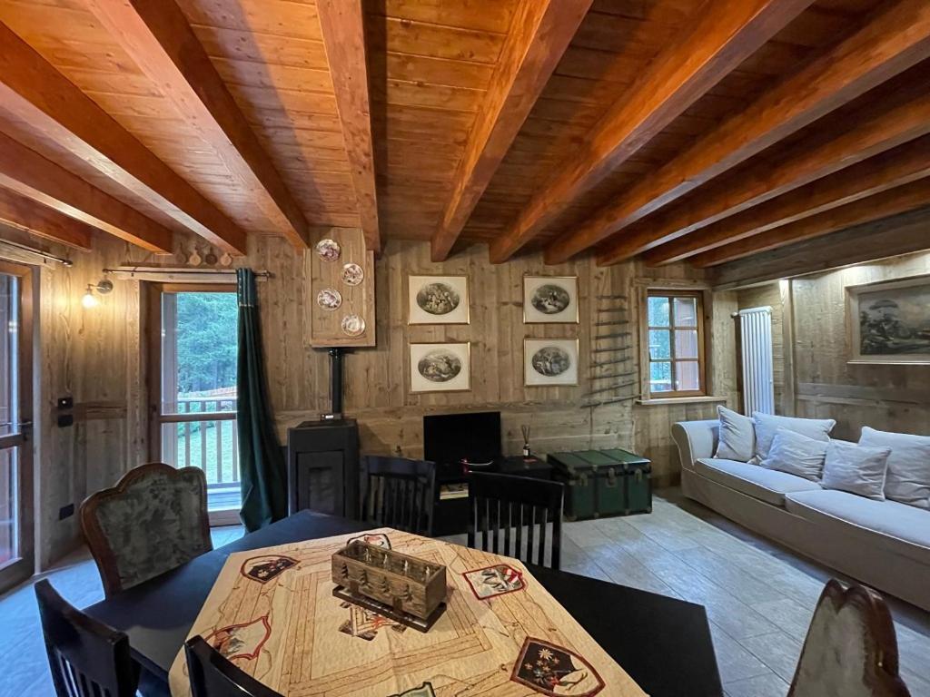 Wildhomes Wild Wolf Lodge Courmayeur Exterior photo